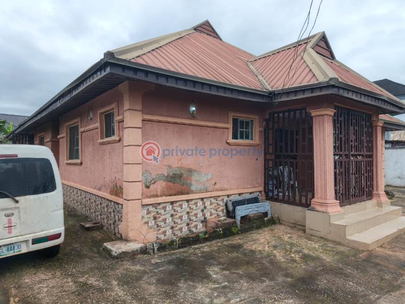 5 bedroom Detached Bungalow For Sale Iduowina, Isiohor, Benin City Benin Edo - 3