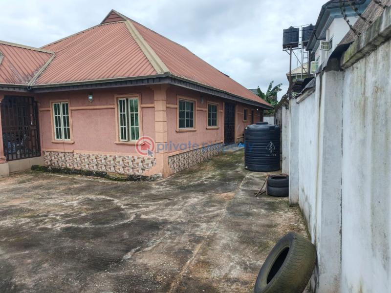 5 bedroom Detached Bungalow For Sale Iduowina, Isiohor, Benin City Benin Edo - 6