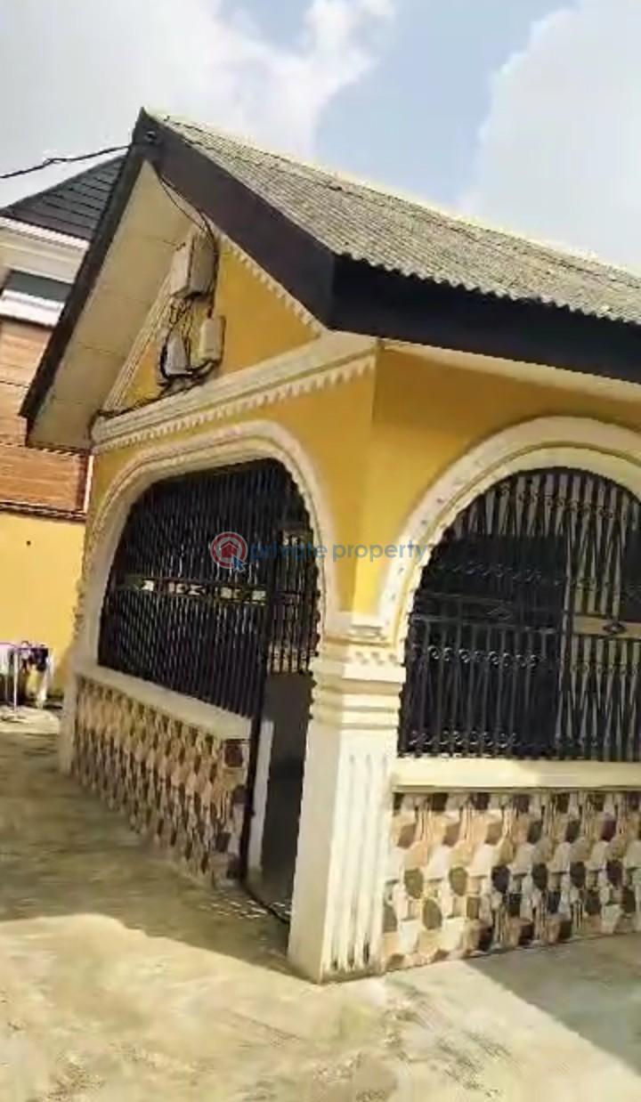 Semi detached Bungalow For Sale Majekodunmi Estate,new Oko Oba Oko Oba Agege Lagos - 1
