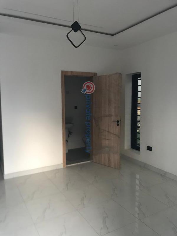 2 bedroom Block Of Flats For Sale Ologolo Lekki Lagos - 7