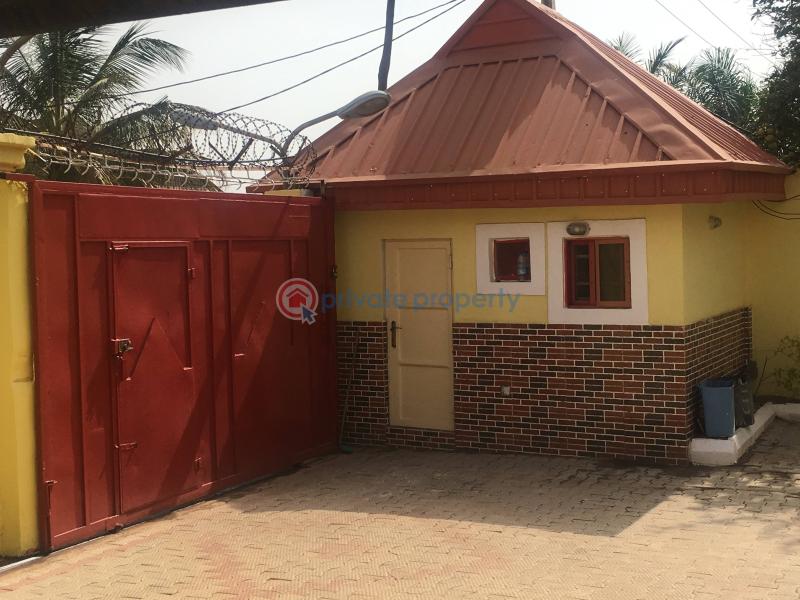 5 bedroom Bungalow For Rent Usman Muazu Street Narayi High Cost Kaduna South  - 9