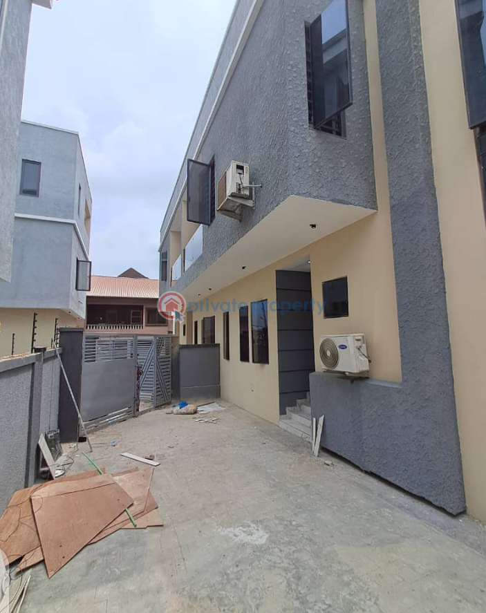 5 bedroom Semi detached Duplex For Sale Magodo GRA Phase 2 Kosofe/Ikosi Lagos - 1