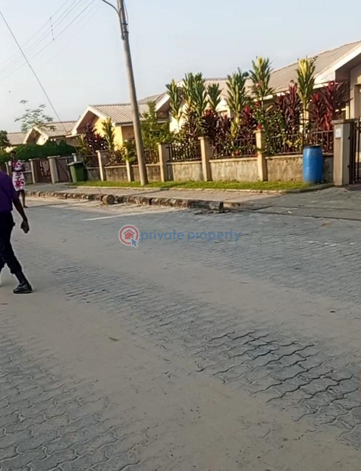3 bedroom Block Of Flats For Rent Chois Garden Abijo Gra Abijo Ajah Lagos - 1