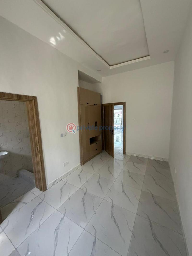 4 bedroom Terraced Duplex For Rent Ilasan Lekki Lagos - 19