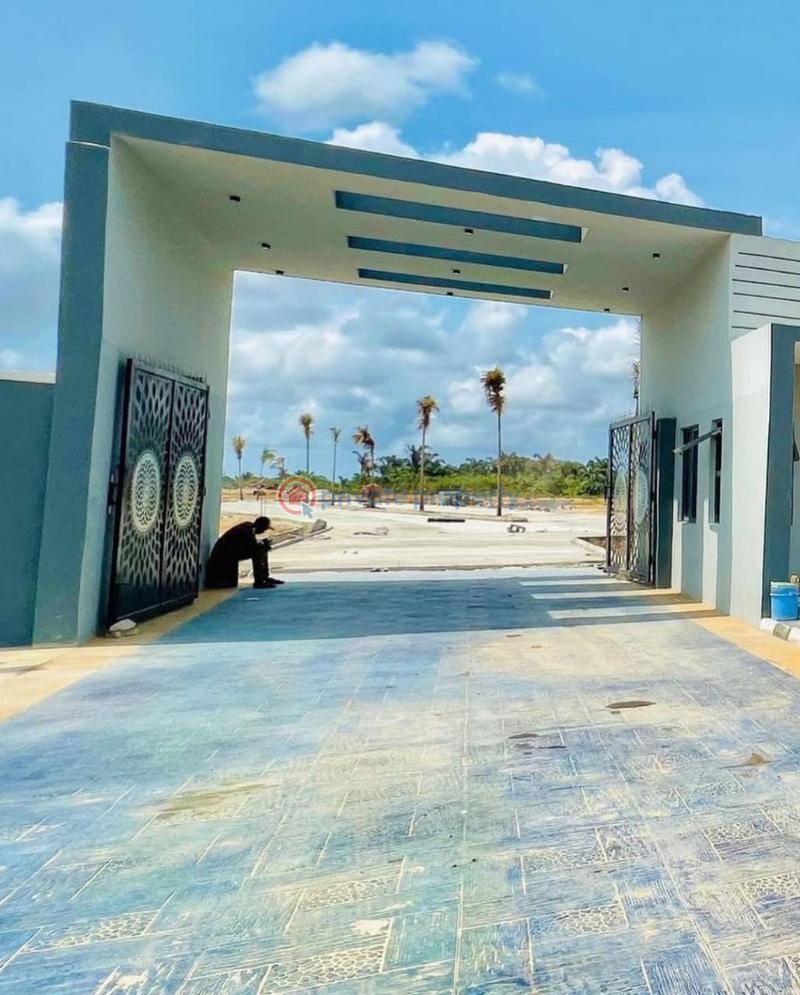 Commercial Land For Sale Aiyetoro Scheme Opp The New Proposed Lagos International Airport Free Trade Zone Ibeju-Lekki Lagos - 0