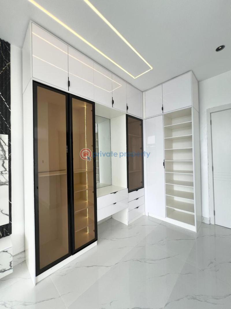 5 bedroom Detached Duplex For Sale Chevron Lekki Chevron Drive Lekki Lagos - 11