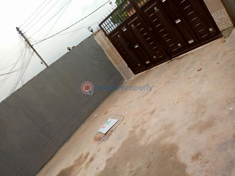1 bedroom Self Contain For Rent Adeyinka Adeoye Street Ojodu Begger Berger Ojodu Lagos - 5