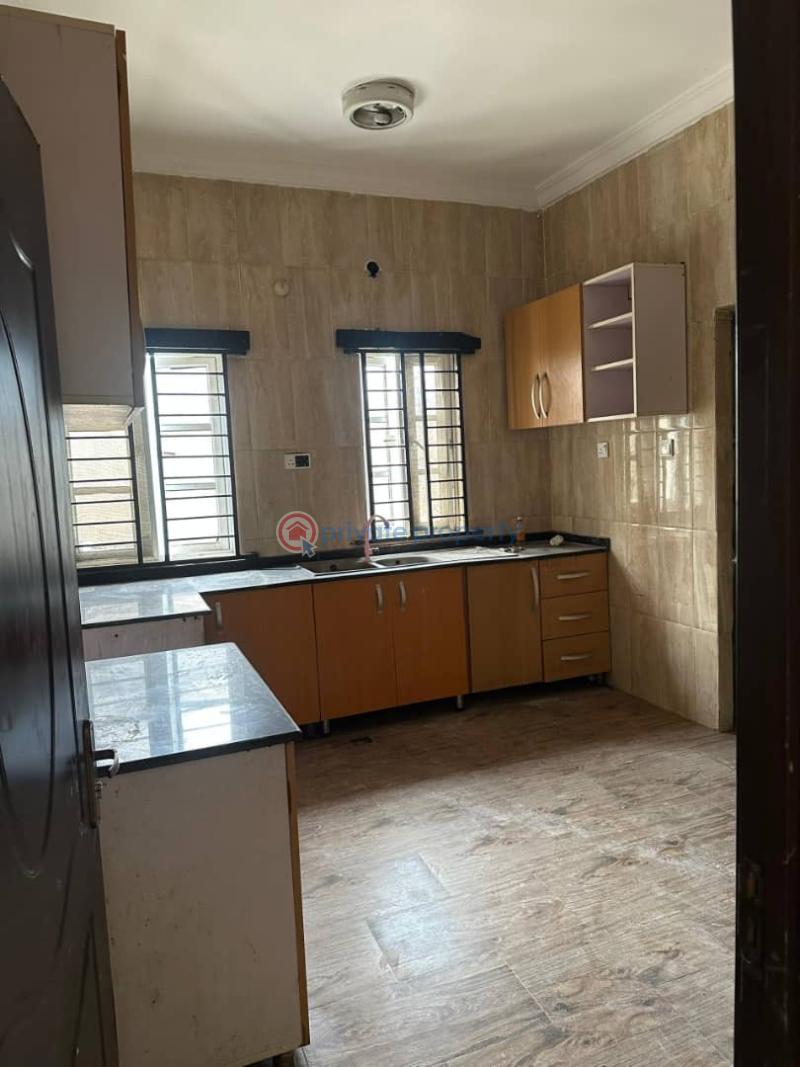 4 bedroom Terraced Duplex For Rent Blenco Supermarket Ogidan Peninsula Estate Ajah Lagos - 3