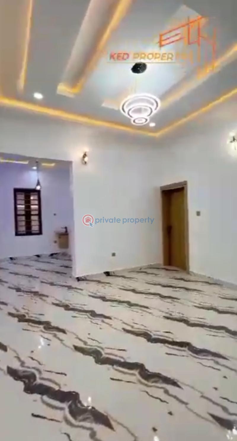 2 bedroom Semi detached Bungalow For Sale Centenary City Extension Amaech Enugu Area  - 5