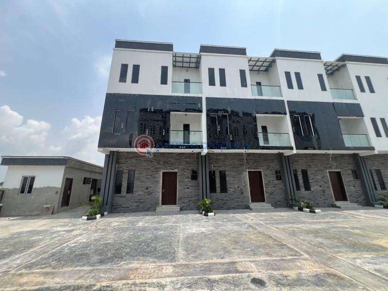 4 bedroom Townhouse For Sale Secure Estate At Orchid Lekki Lekki Expressway Lagos - 2