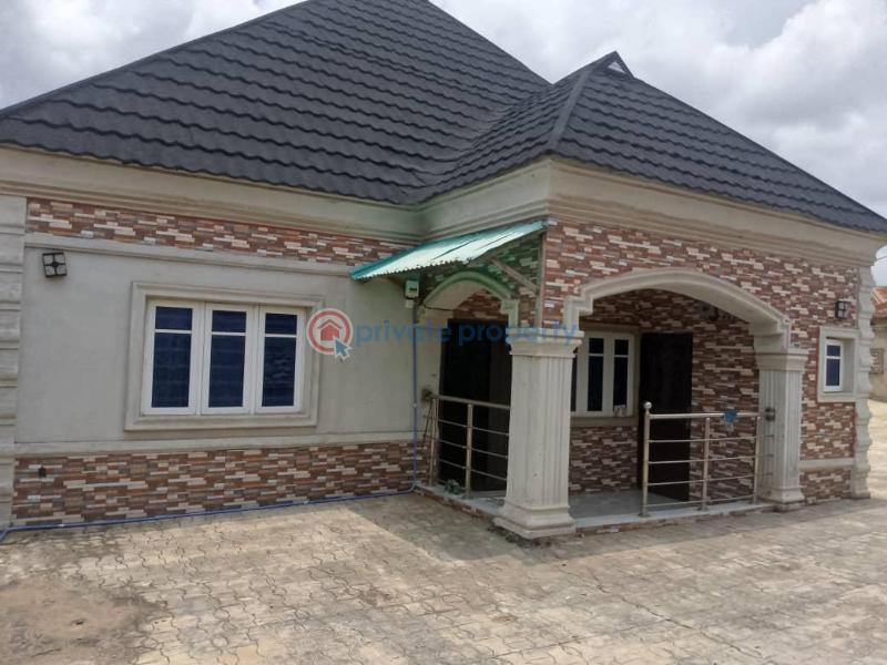 3 bedroom Block Of Flats For Rent Kasumu Estate, Zone A, Off Tipper Garage, Akala Express, Ibadan Akala Express Ibadan Oyo