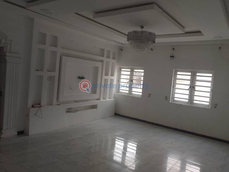 Tastefully 3 bedroom bungalow self compound available at kasumu estate zone a off tipper garage akala express - 1 3 bedroom Detached Bungalow For Rent Kasumu Estate, Akala Express Akala Express Ibadan Oyo - 1