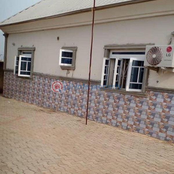 3 bedroom House For Sale Mararaba (abacha Road) Mararaba Abuja Phase 4  - 6