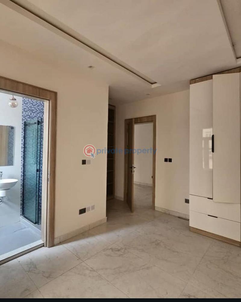 3 bedroom Block Of Flats For Rent The Property Located Within A Good Neighborhood Oniru Victoria Island Lagos - 1