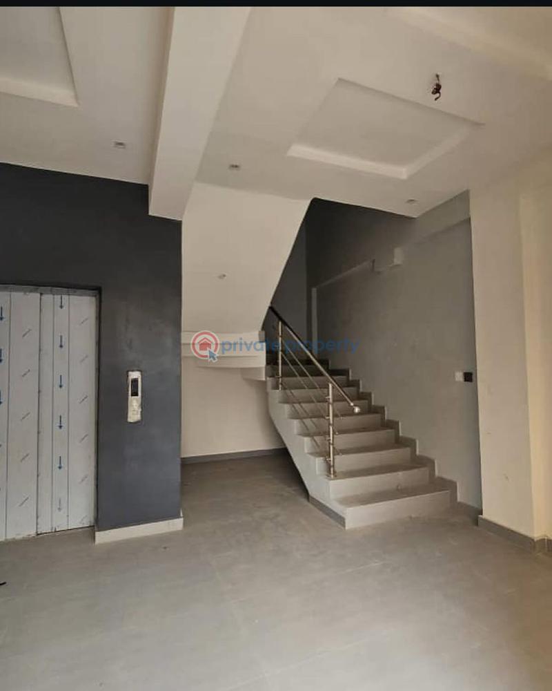 3 bedroom Block Of Flats For Rent The Property Located Within A Good Neighborhood Oniru Victoria Island Lagos - 3