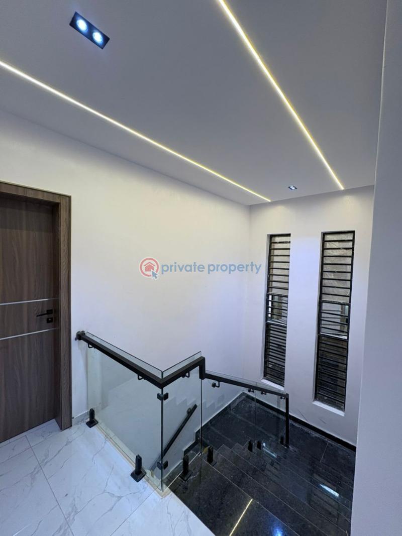 4 bedroom Detached Duplex For Sale Oke Badan Estate Akobo Ibadan Oyo - 3