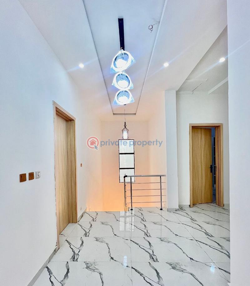 4 bedroom Detached Duplex For Sale 2nd Tollgate Lekki Along Lekki Expressway Lagos - 4