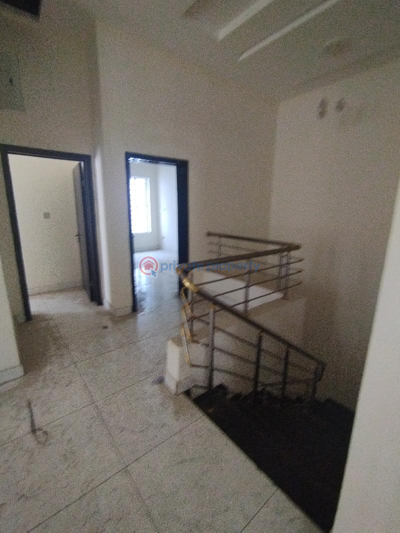 4 bedroom Semi detached Duplex For Rent Estate Lekki Lagos - 16