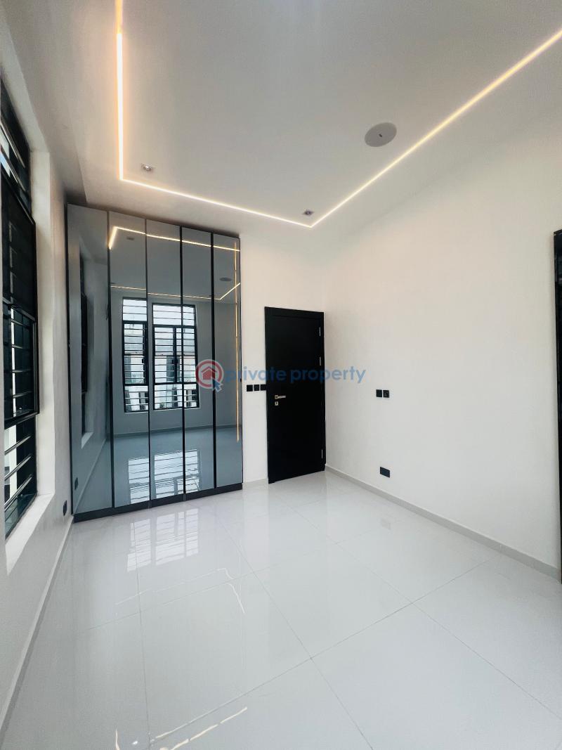5 bedroom Detached Duplex For Sale Second Tollgate Chevron Along Lekki Expressway Lagos - 15