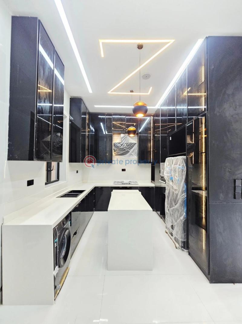 5 bedroom Detached Duplex For Sale Ajah Lekki Ajah Lagos - 1