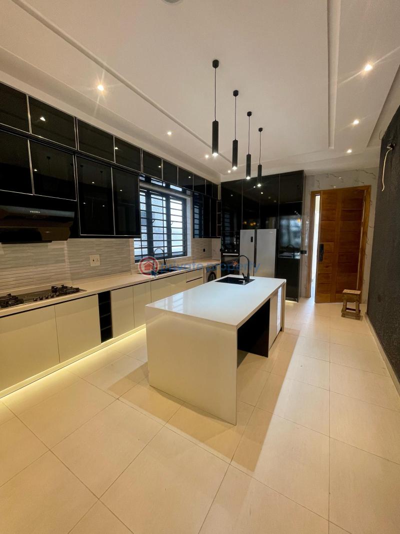 5 bedroom Detached Duplex For Sale Estate Lekki Lagos - 4