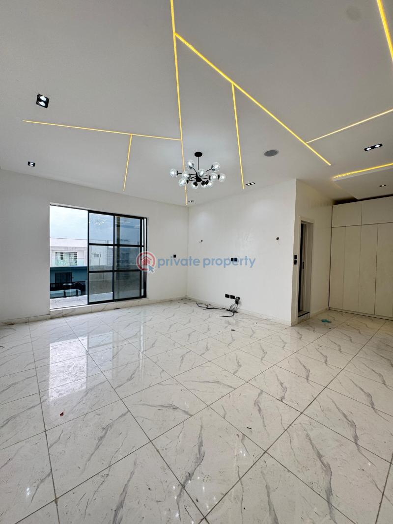 Tastefully and exquisite spacious duplex - 11 5 bedroom Duplex For Sale Ilaje Ajah Lagos - 11