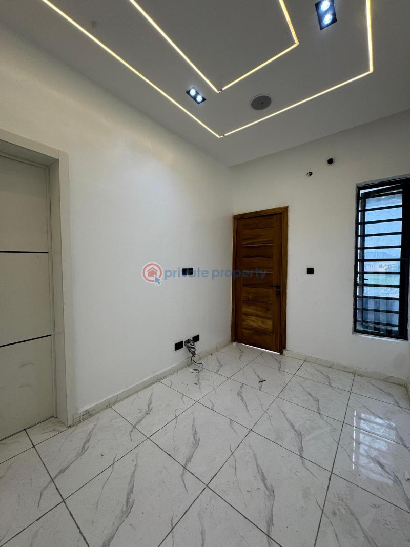 Tastefully and exquisite spacious duplex - 14 5 bedroom Duplex For Sale Ilaje Ajah Lagos - 14