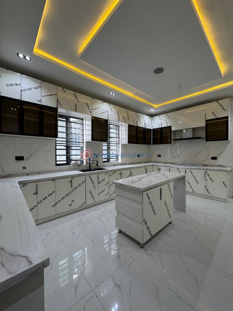 Tastefully and exquisite spacious duplex - 9 5 bedroom Duplex For Sale Ilaje Ajah Lagos - 9