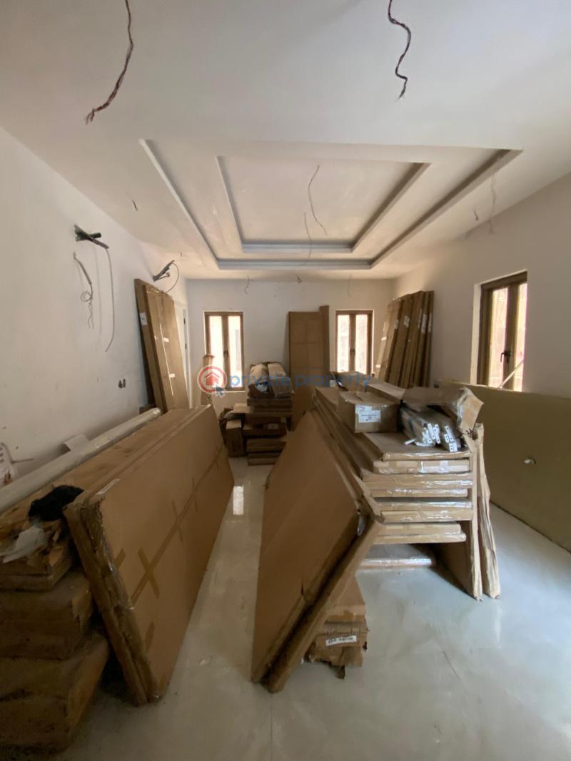 Tastefully and luxuriously built 5 bedroom townhouse with elevator - 1 5 bedroom House For Sale Banana Island Ikoyi Lagos - 1