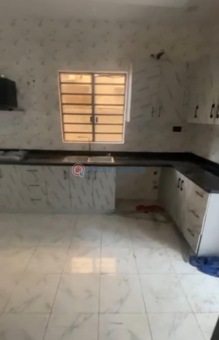 4 bedroom Detached Duplex For Sale Gbagada Lagos - 3
