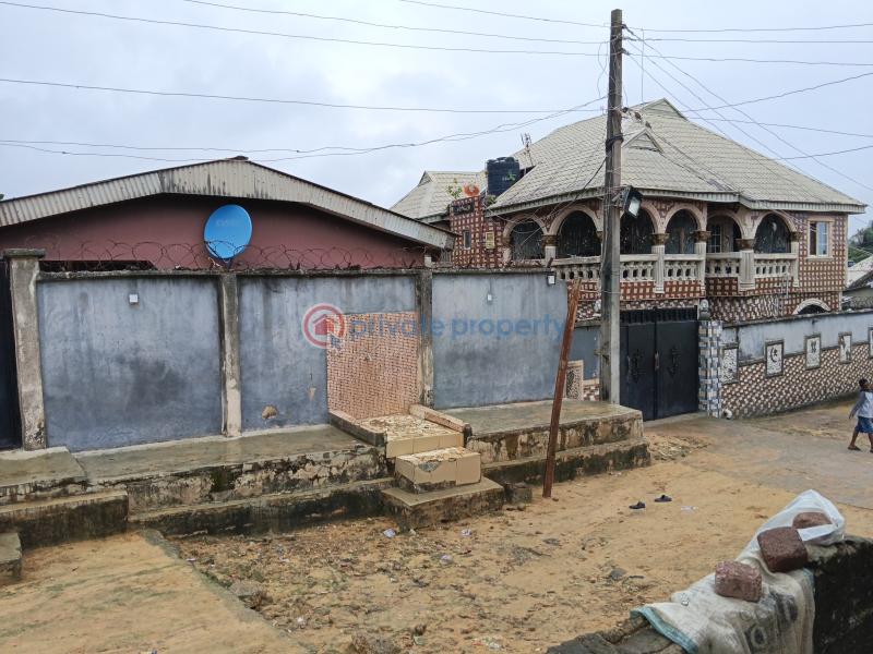 6 bedroom Duplex For Sale Iyan Era Ojo Lagos - 2