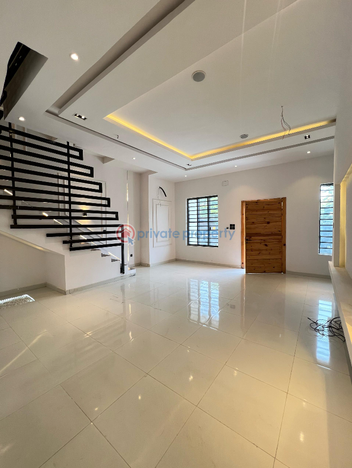 4 bedroom Detached Duplex For Sale Located At Ologolo, Ologolo Lekki Lagos - 1