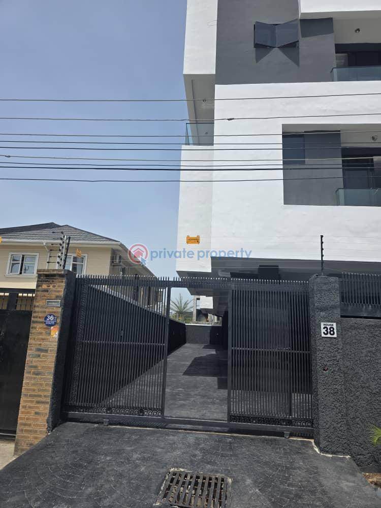 2 bedroom Block Of Flats For Rent Ilasan Lekki Lagos - 1