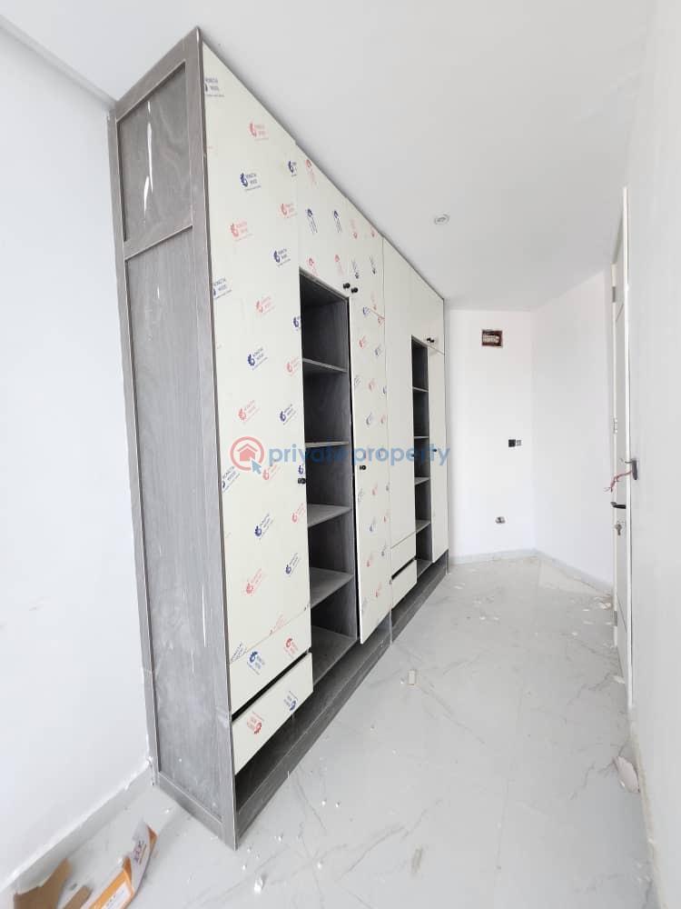1 bedroom Mini Flat For Sale Lekki Phase 1 Lagos - 4
