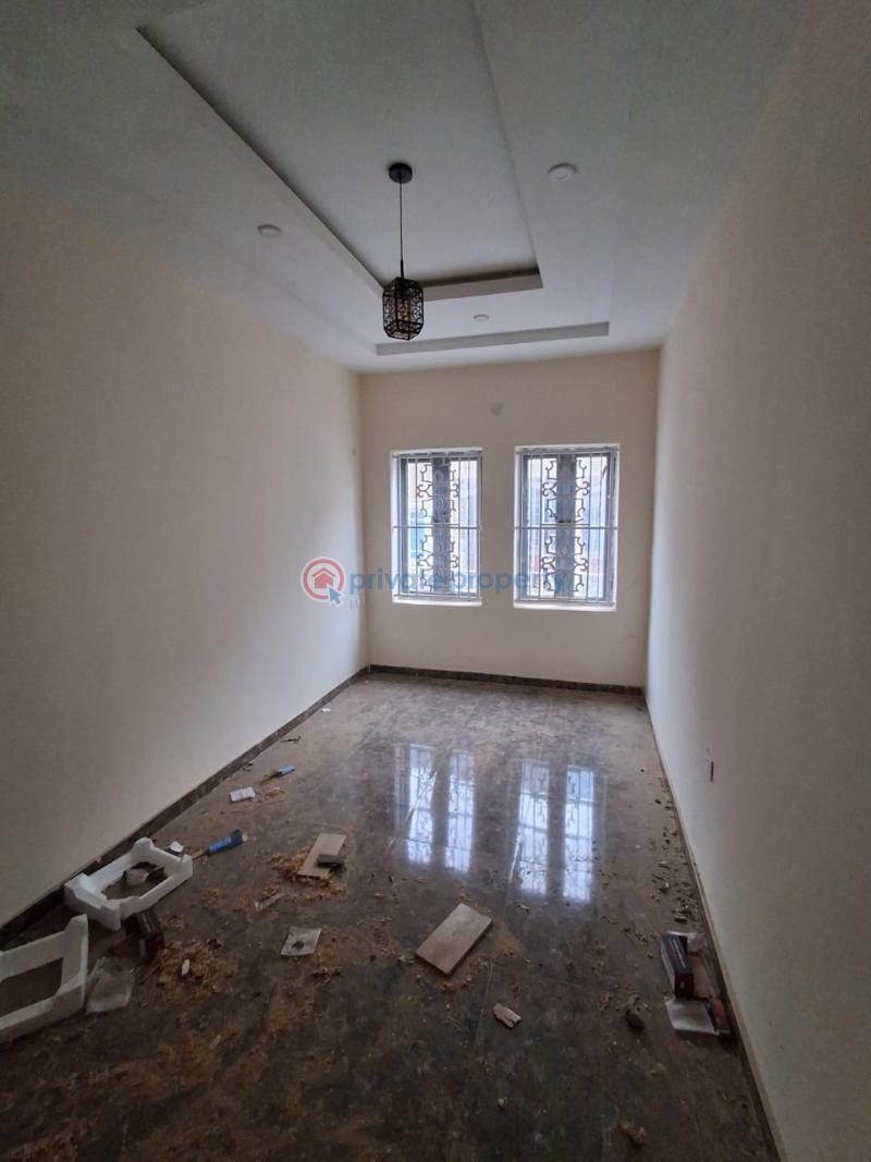2 bedroom Block Of Flats For Rent 7up Road Oluyole Extension Ibadan Oyo - 1