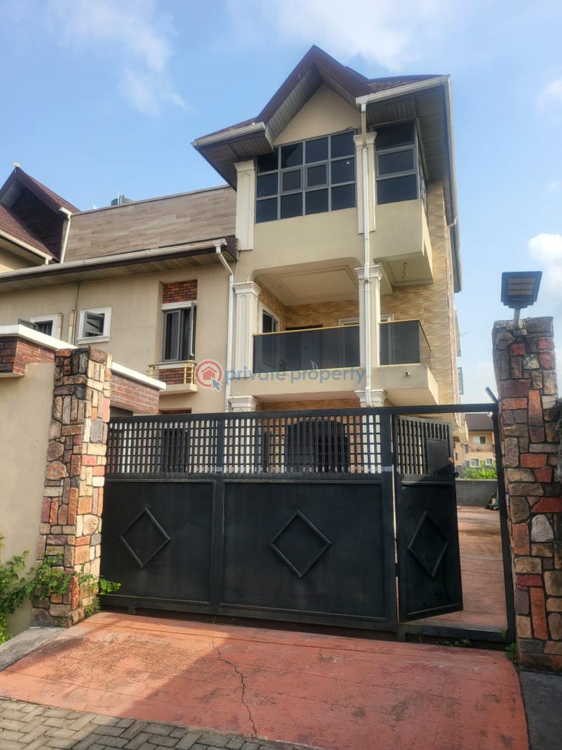 2 bedroom Block Of Flats For Rent Ojojo Estate, Kode Street, Mende Maryland Lagos - 1