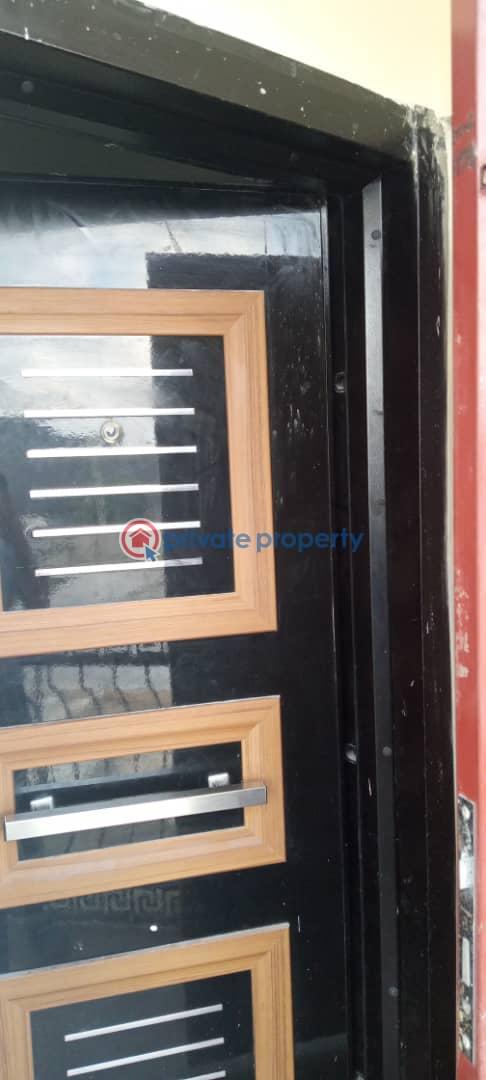 2 bedroom Block Of Flats For Rent Warri Delta - 2