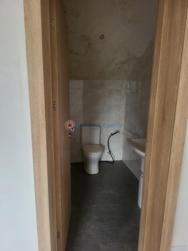 2 bedroom Block Of Flats For Rent Ojojo Estate, Kode Street, Mende Maryland Lagos - 8