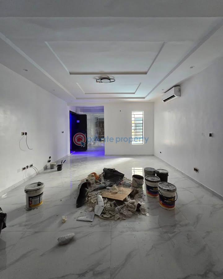 2 bedroom Block Of Flats For Sale Ikate Elegushi Lekki Lagos - 3
