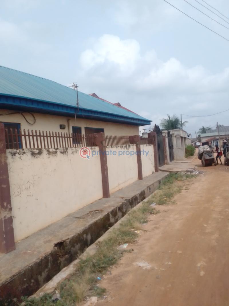 2 bedroom Block Of Flats For Sale Magboro Obafemi Owode Ogun - 1