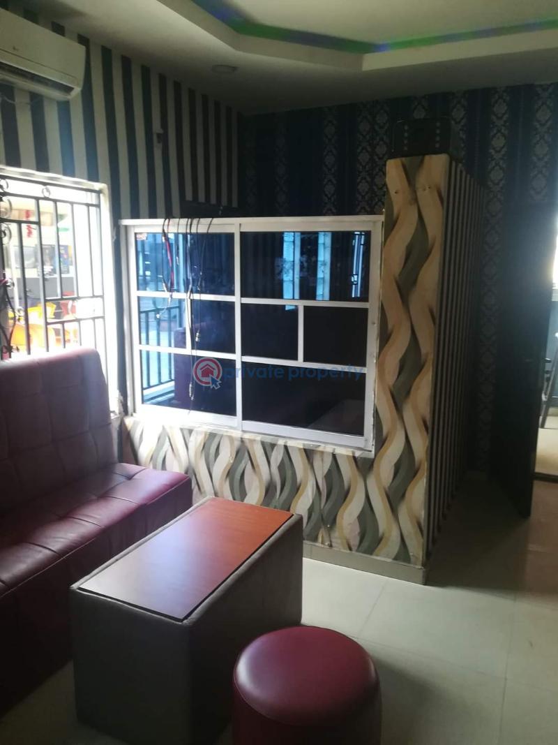 10 bedroom Hotel For Sale Ikotun/Igando Lagos - 3