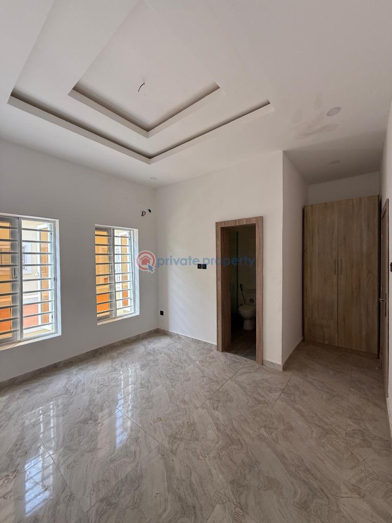 2 bedroom Semi detached Bungalow For Sale Airforce Estate Akobo Ibadan Oyo - 5