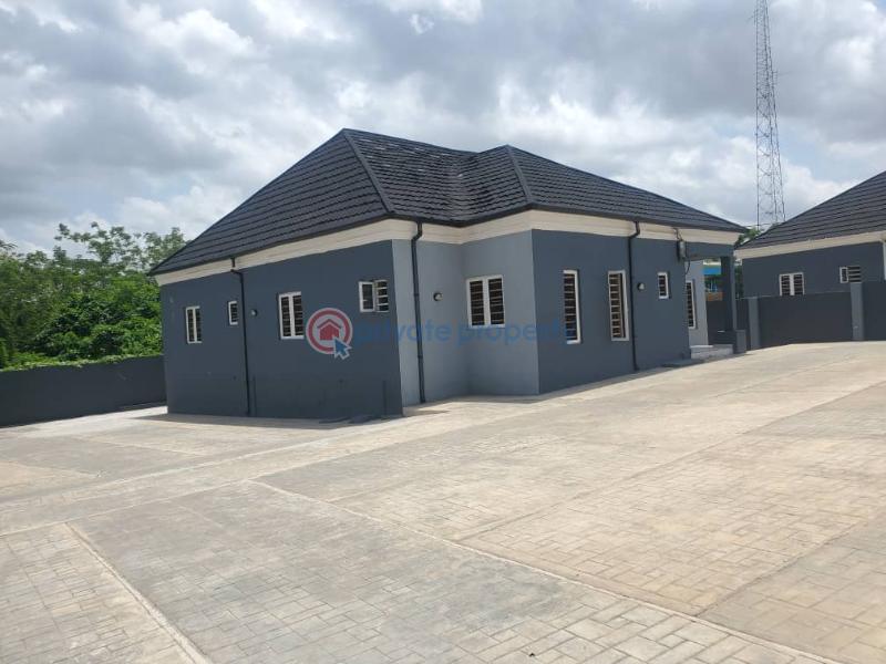 3 bedroom Bungalow For Rent Oke Ilewo. Oke Mosan Abeokuta Ogun - 0