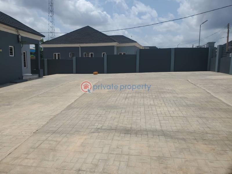 3 bedroom Bungalow For Rent Oke Ilewo. Oke Mosan Abeokuta Ogun - 3