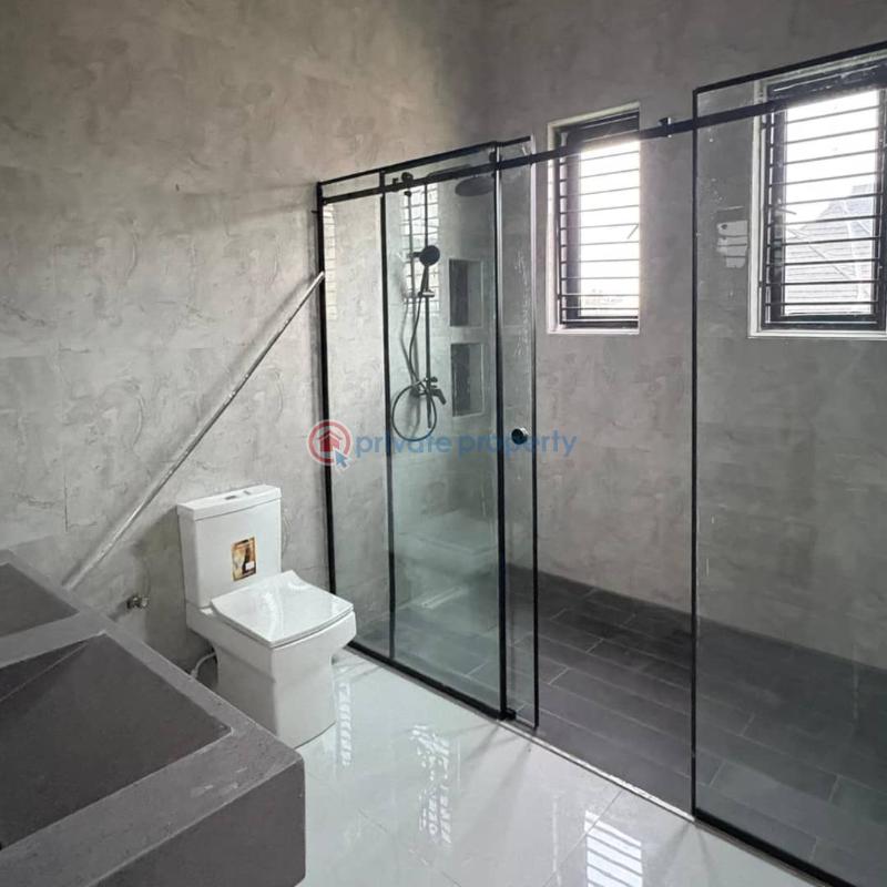 3 bedroom Detached Duplex For Sale Kolapo Ishola Gra, Akobo Ibadan Oyo - 1