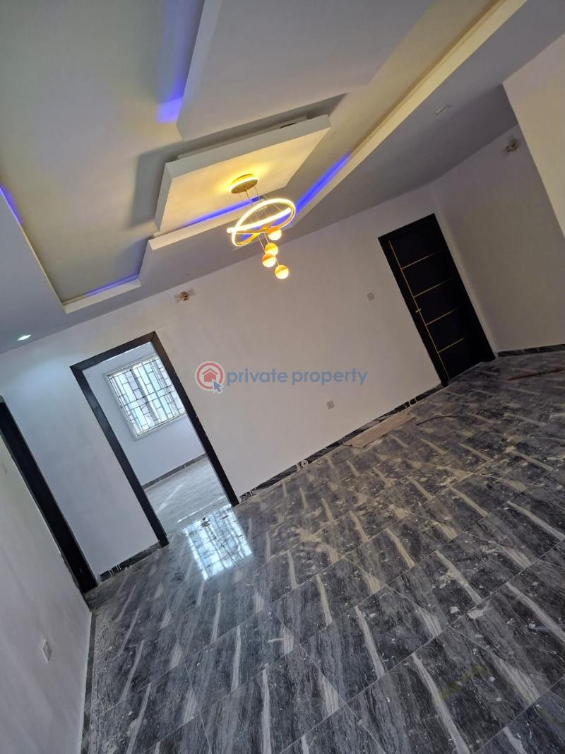 3 bedroom Block Of Flats For Rent Johnson Awe Area Sharpcorner Oluyole Oluyole Estate Ibadan Oyo - 0
