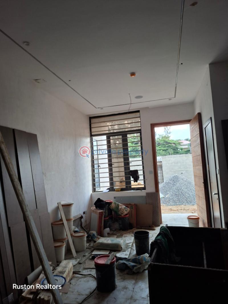 3 bedroom Flat & Apartment For Sale Oduduwa Crescent Ikeja GRA Lagos - 4