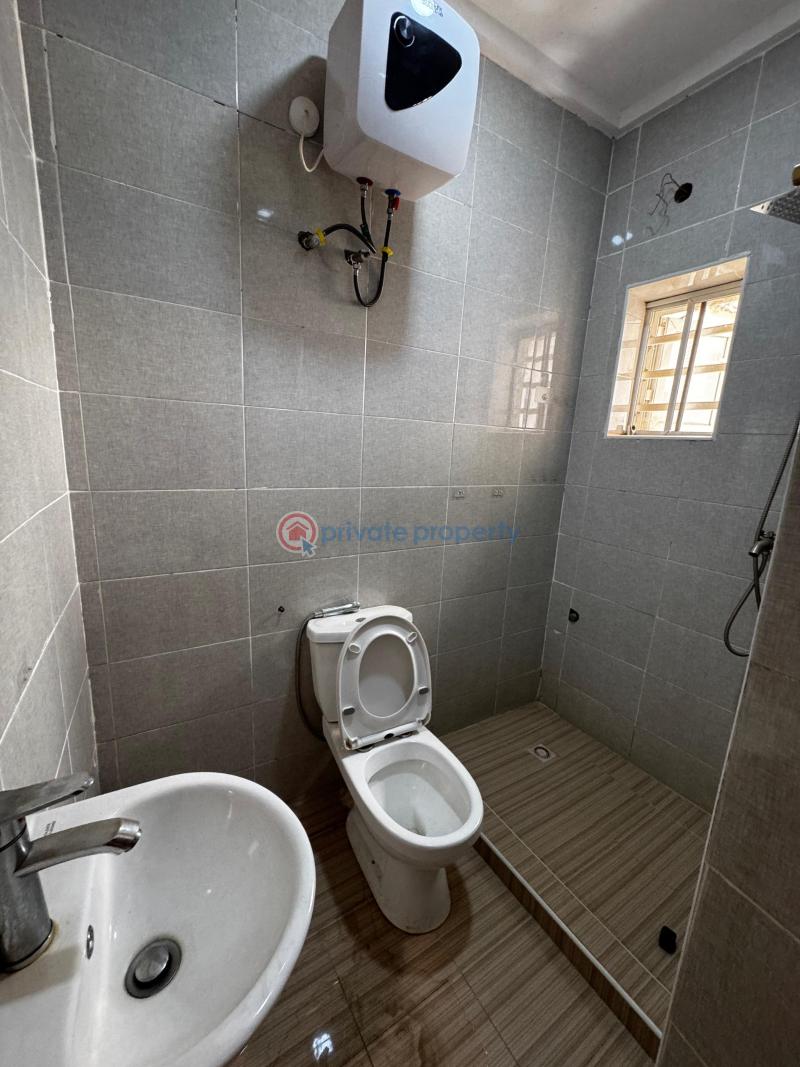 3 bedroom Block Of Flats For Rent Jahi Abuja Phase 2  - 8