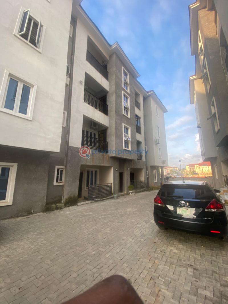 3 bedroom Block Of Flats For Rent Wuye Abuja Phase 2  - 0