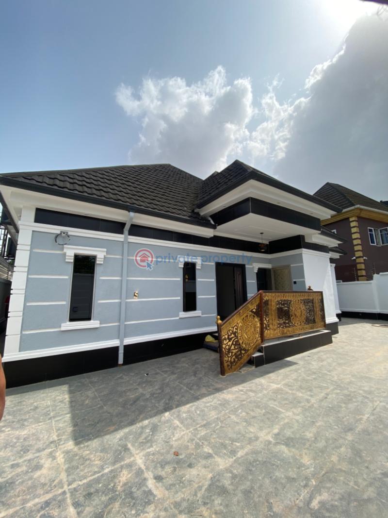 4 bedroom Bungalow For Sale Umunyeali Mbieri, Off Spibat Str. Owerri Owerri Imo - 1